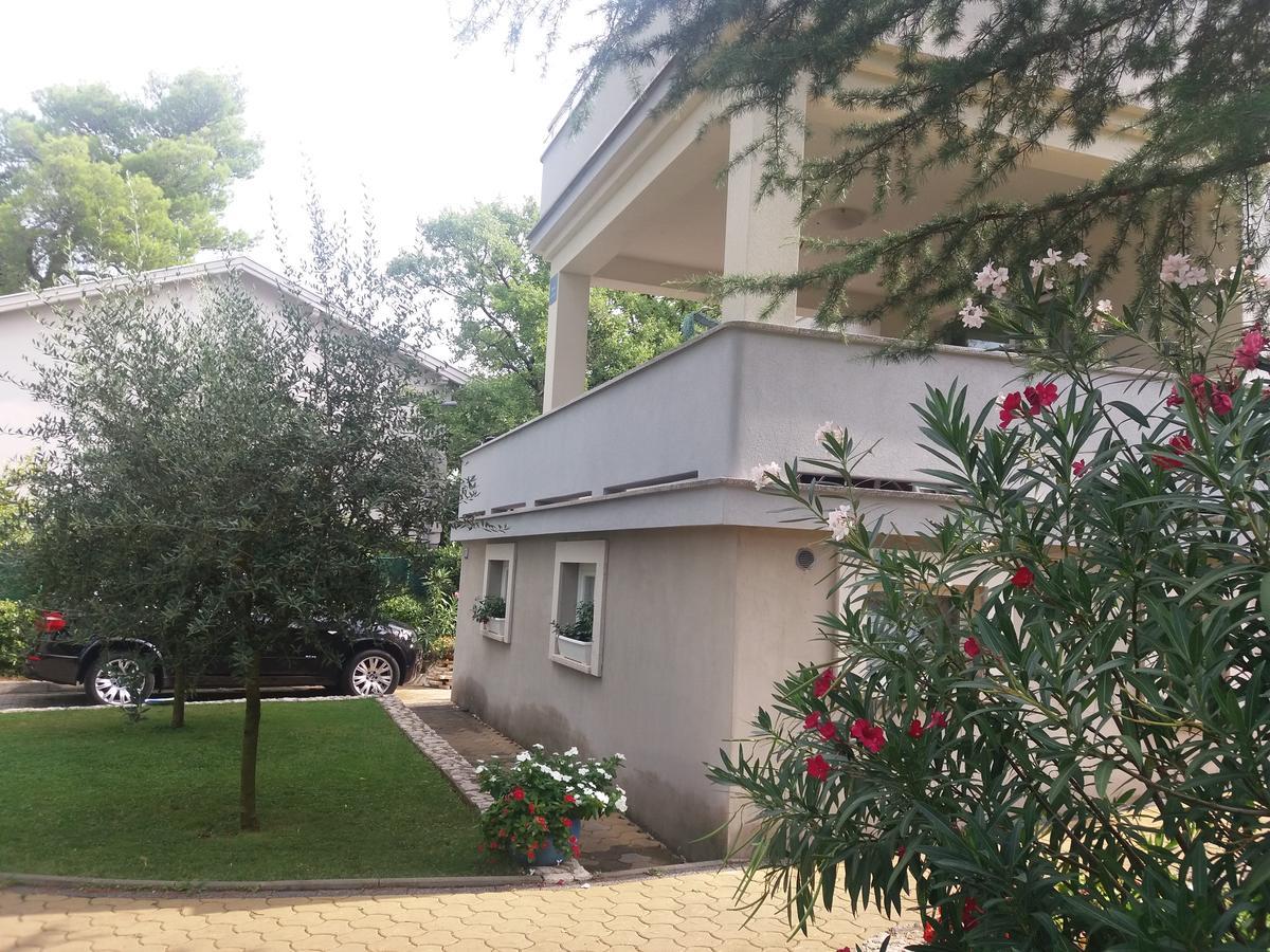 Apartments Atrium Malinska Extérieur photo